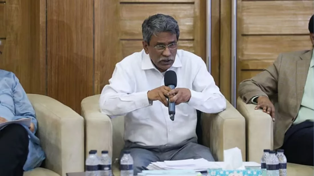 আগামীকাল গ্রহণযোগ্য খসড়া সনদ সব দলের কাছে তুলে দেওয়া হবে: আলী রীয়াজ